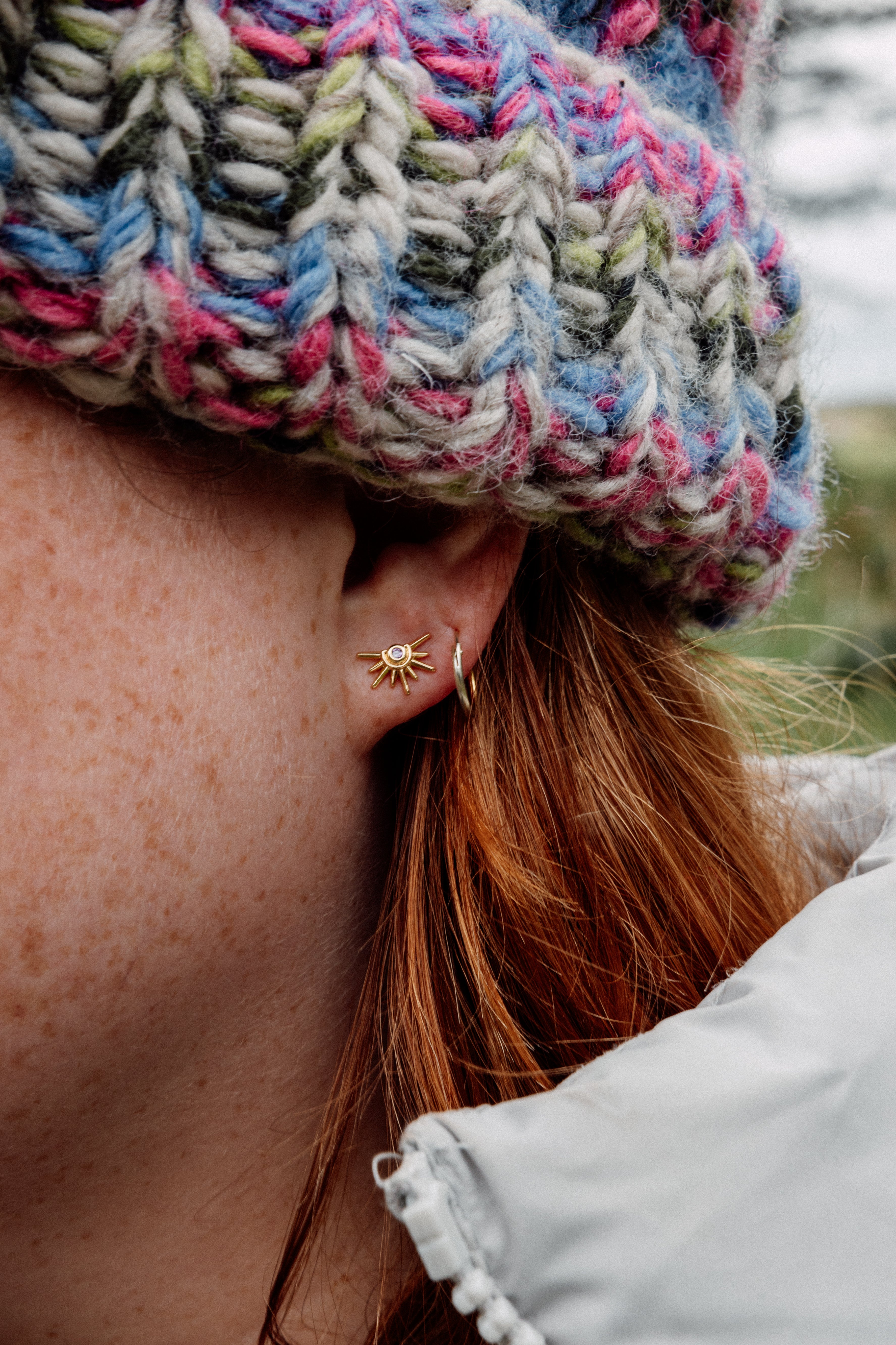 Starburst studs