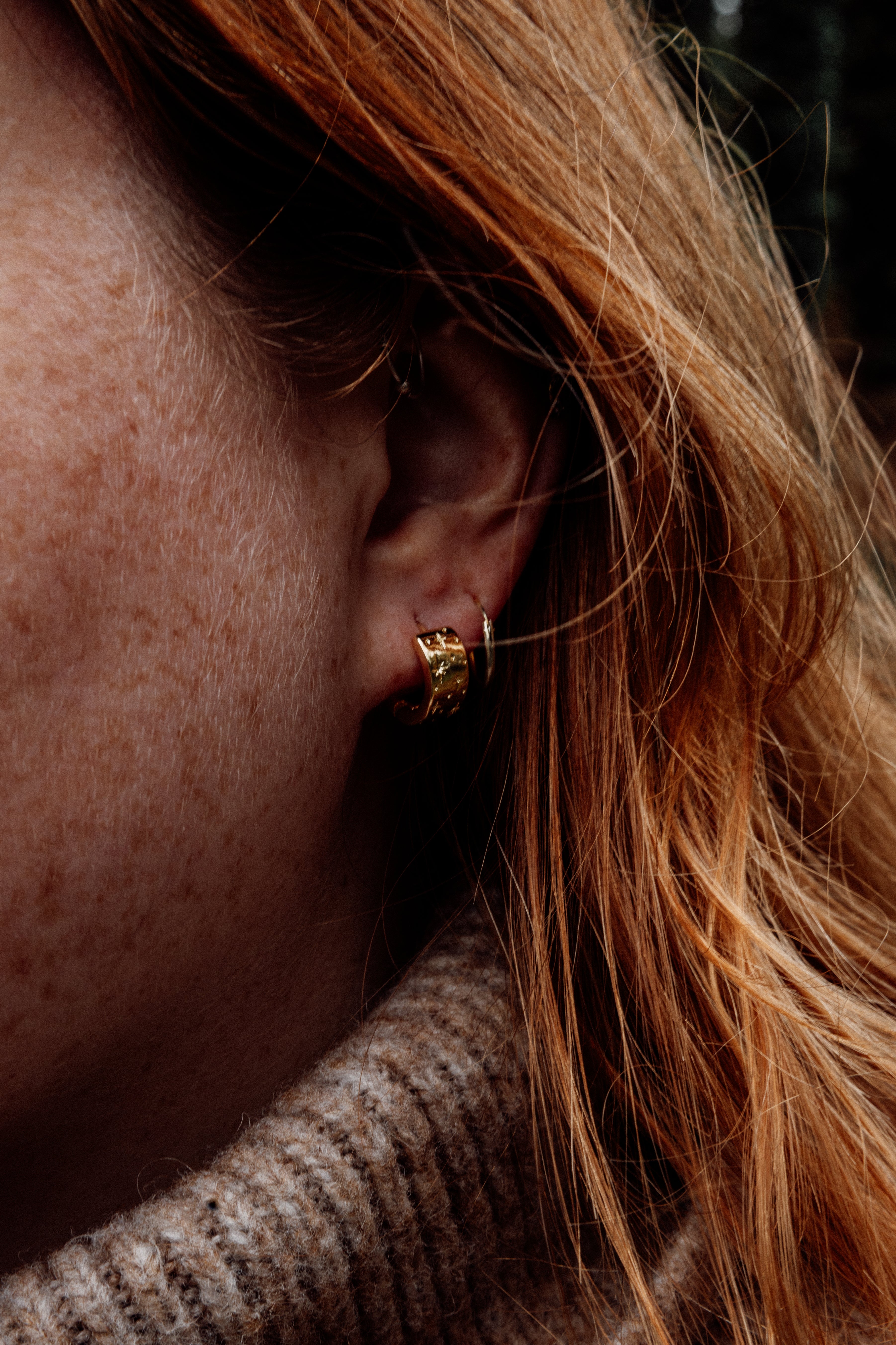 Chunky textured Huggies